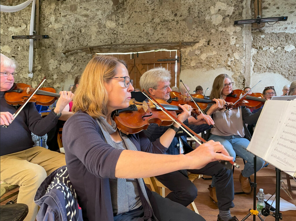 The Bondleigh Barn Band in a barn concert